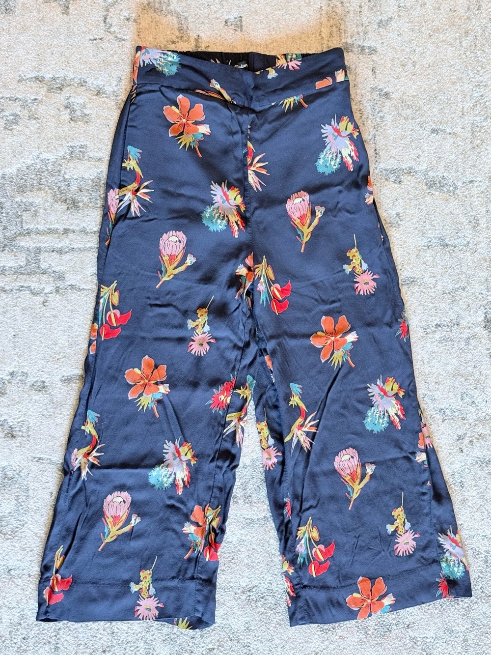 Madewell Navy Floral Wide-Leg Capris with Multicolor Blooms
